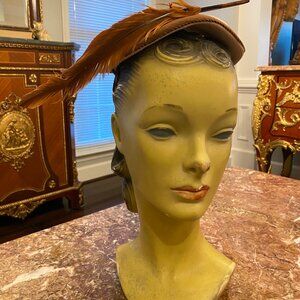 1950s Bullock's Pasadena Collegienne Felt Hat with Feather